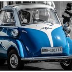 Die blaue BMW Isetta