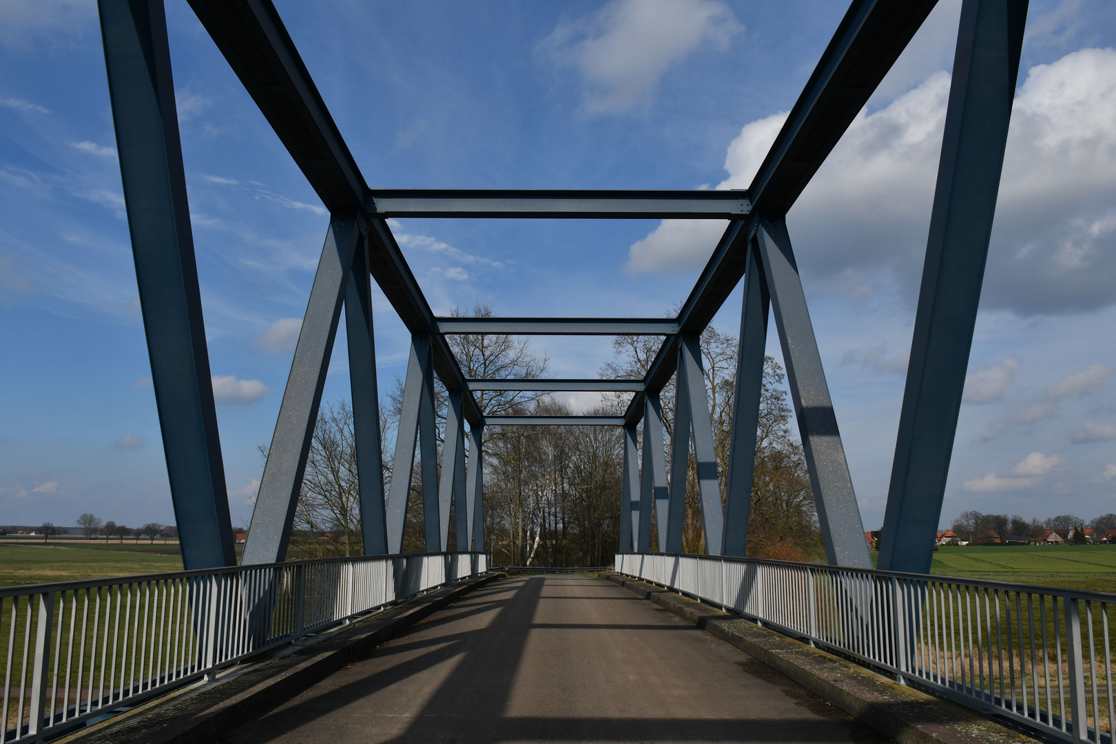 Die Blaue Brücke