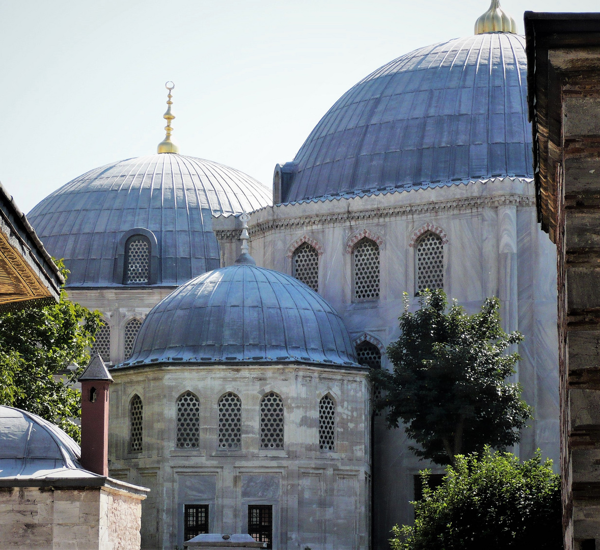 die  BLAUE MOSCHEE (2)  in