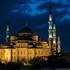 Die Blaue Moschee nach Sonnenuntergang