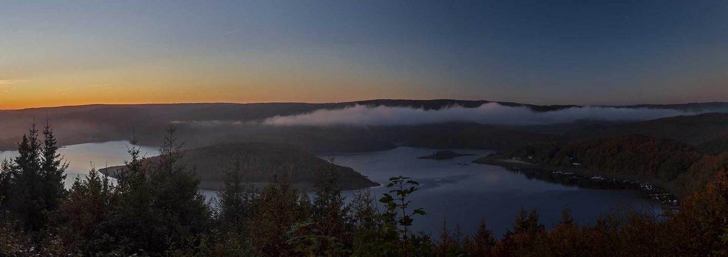 Die blaue Stunde am Rursee(Eifel)