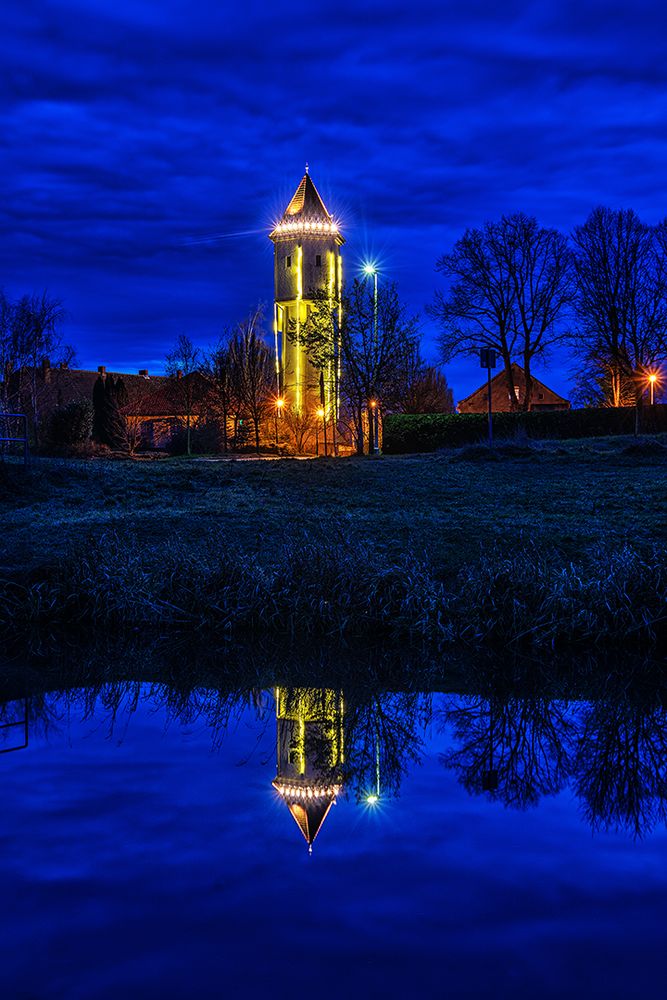 Die blaue Stunde am Wasserturm...