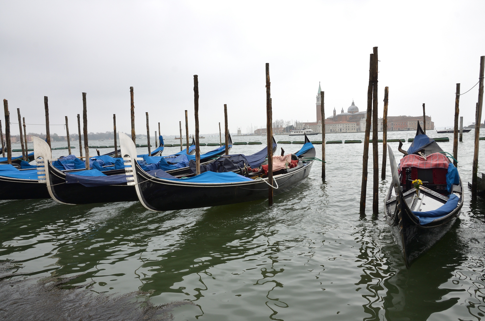 Die blaue Stunde an der Lagune von Venedig