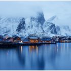 Die blaue Stunde auf den Lofoten