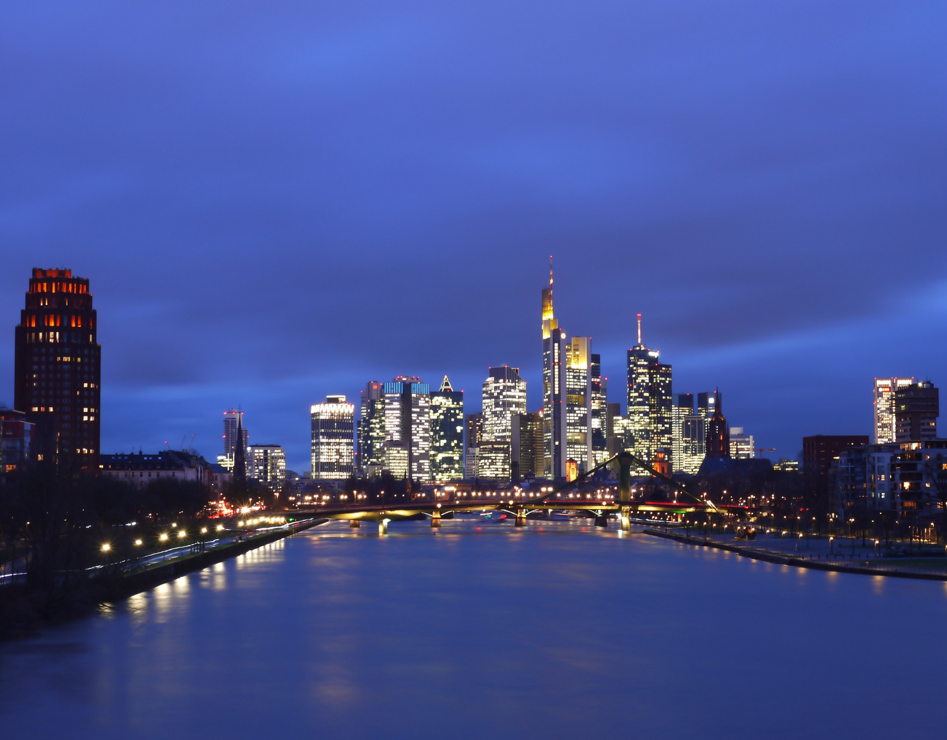 Die blaue Stunde in Frankfurt