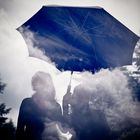 Die blauen Regenschirm
