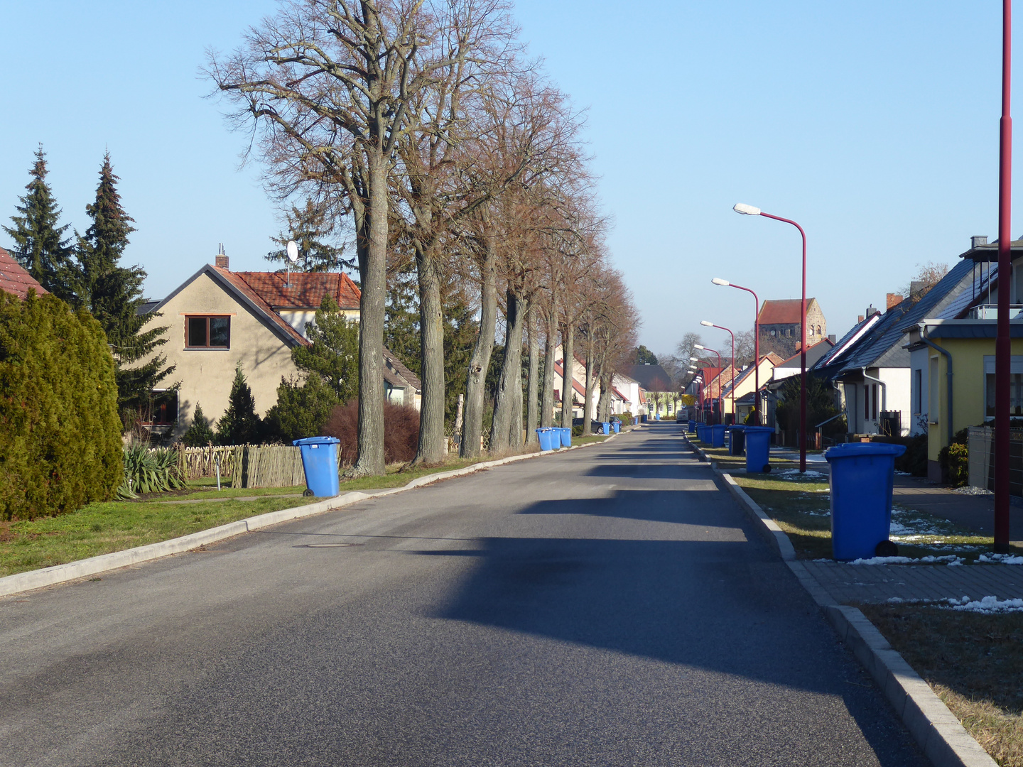 die blauen Tonnen....