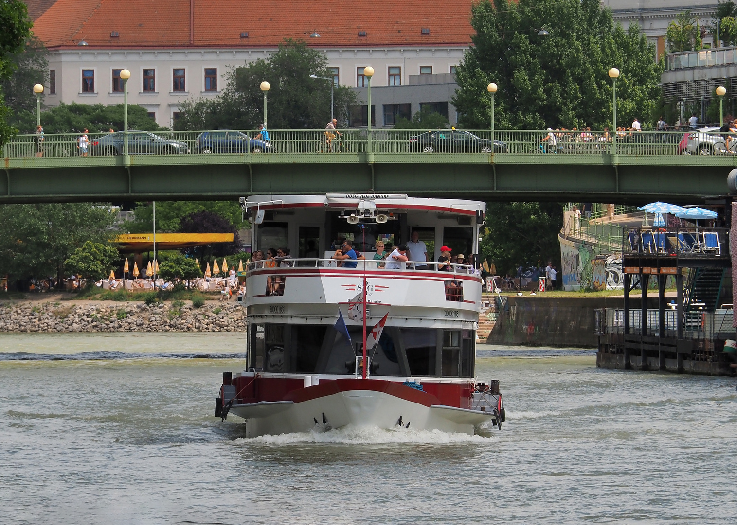 Die Blue Danube am Donaukanal