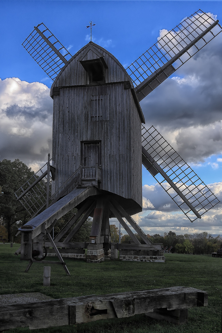 Die Bockwindmühle Neuenknick