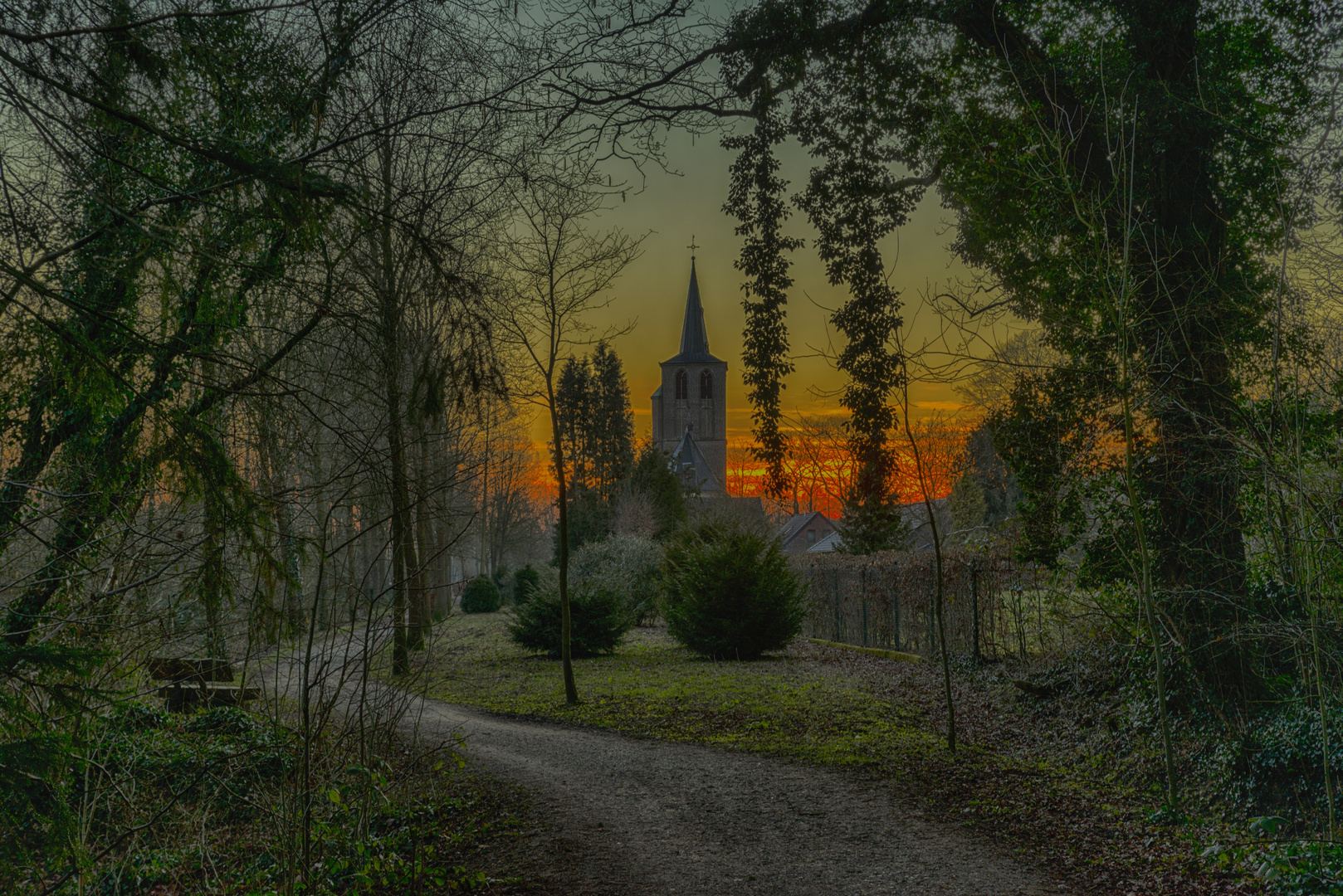 Die Bornerkirche bei Dämmerung