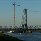 Die Botlek Brücke / Rotterdam / Hafengebiet. / Bitte scrollen!