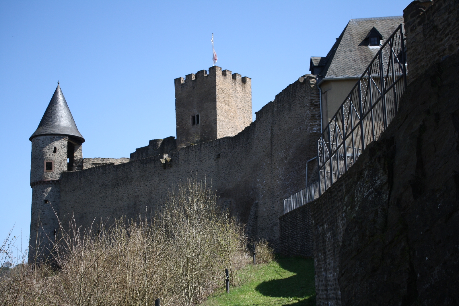 Die Bourscheider Burg