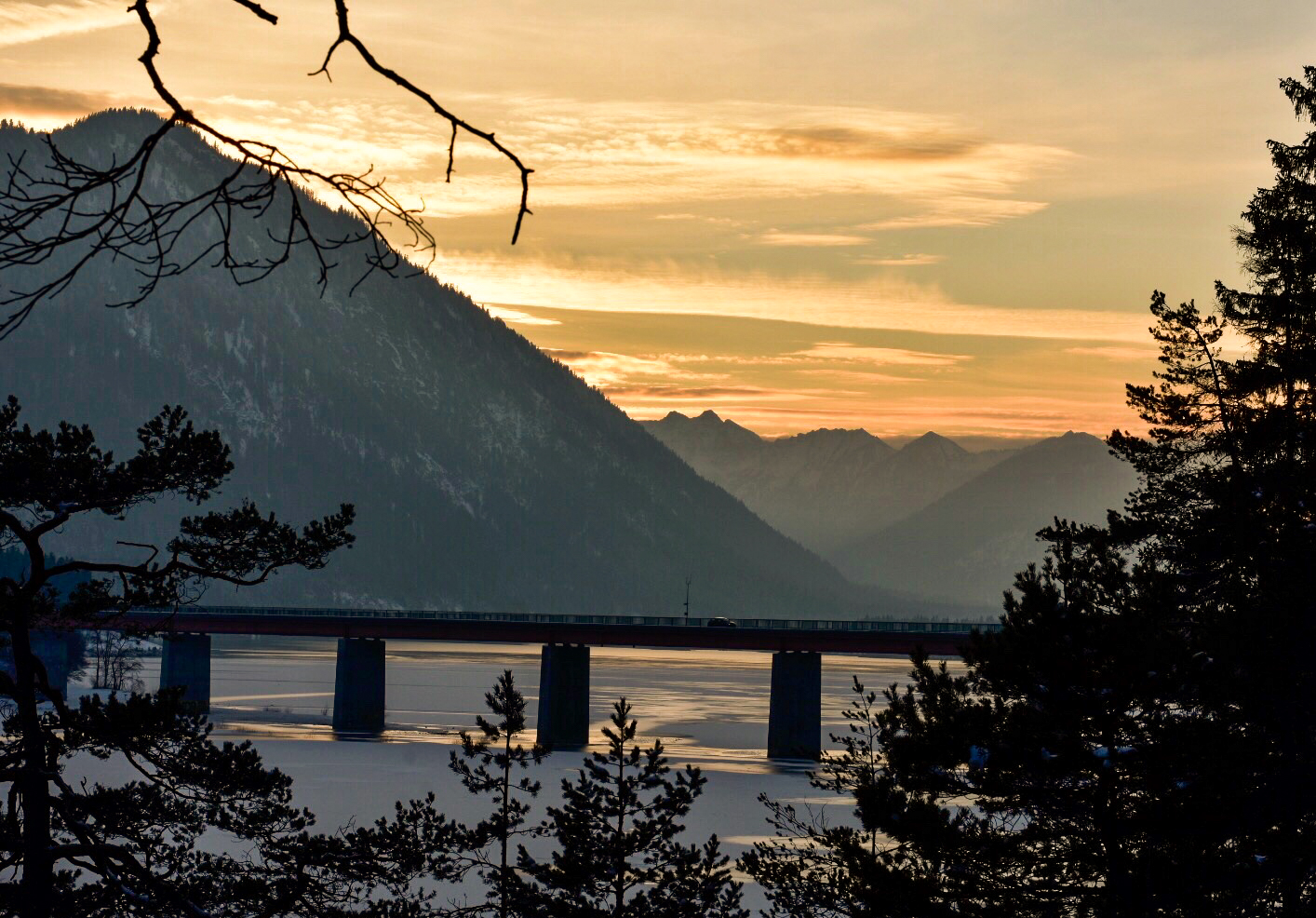 Die Brücke 