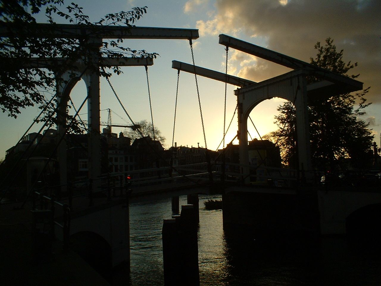 Die Brücke / A Hid - Amsterdam