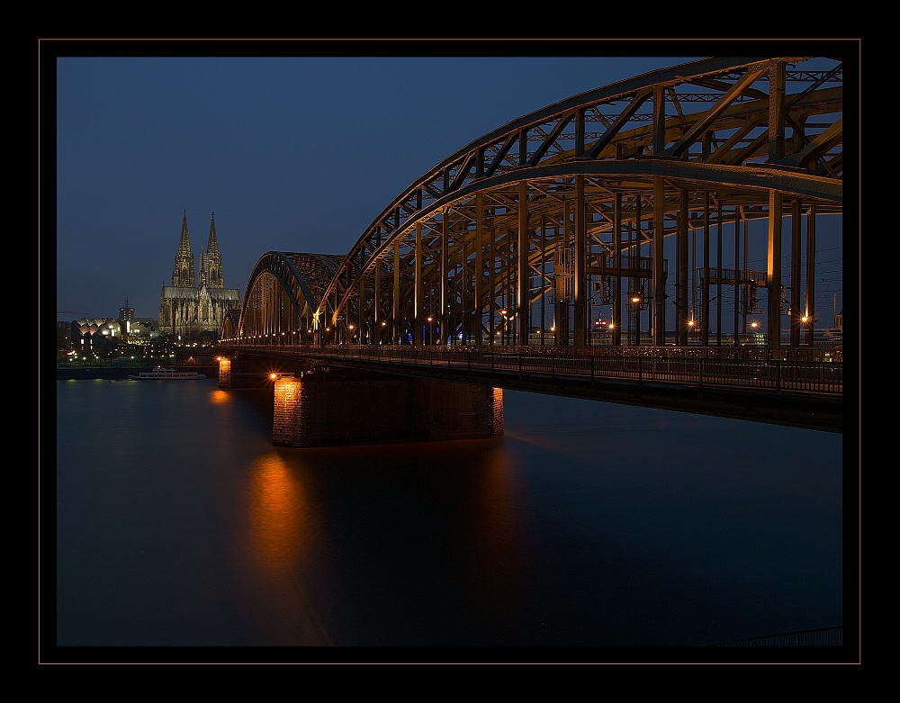 Die Brücke am Fluss