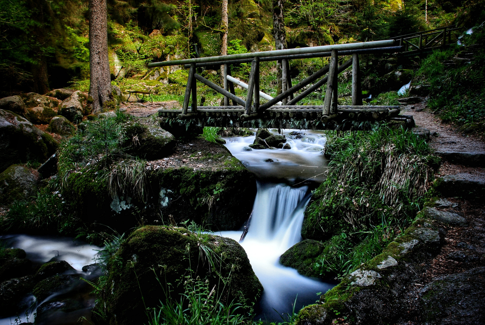 Die Brücke am Fluß Foto & Bild landschaft, bach, fluss & see