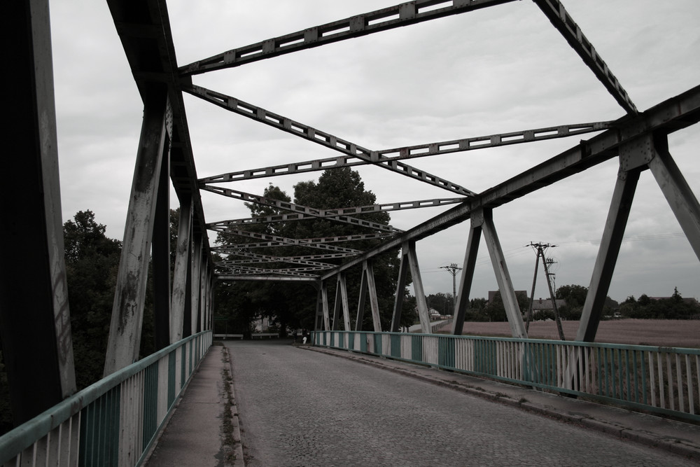 Die Brücke am Fluss...