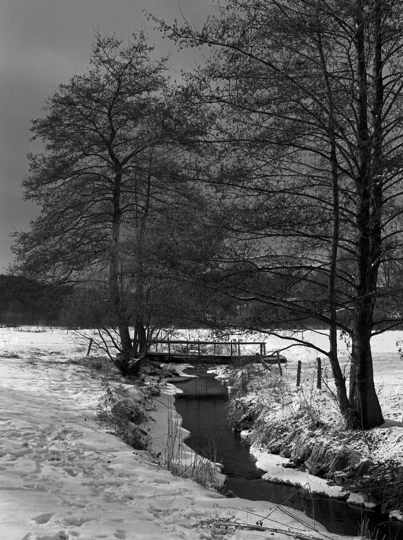 Die Brücke am Fluss