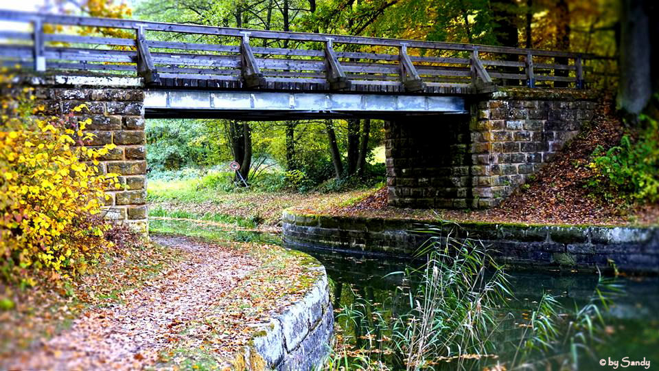 Die Brücke am Kanal