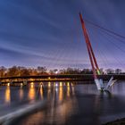 Die Brücke am Wasserfall...