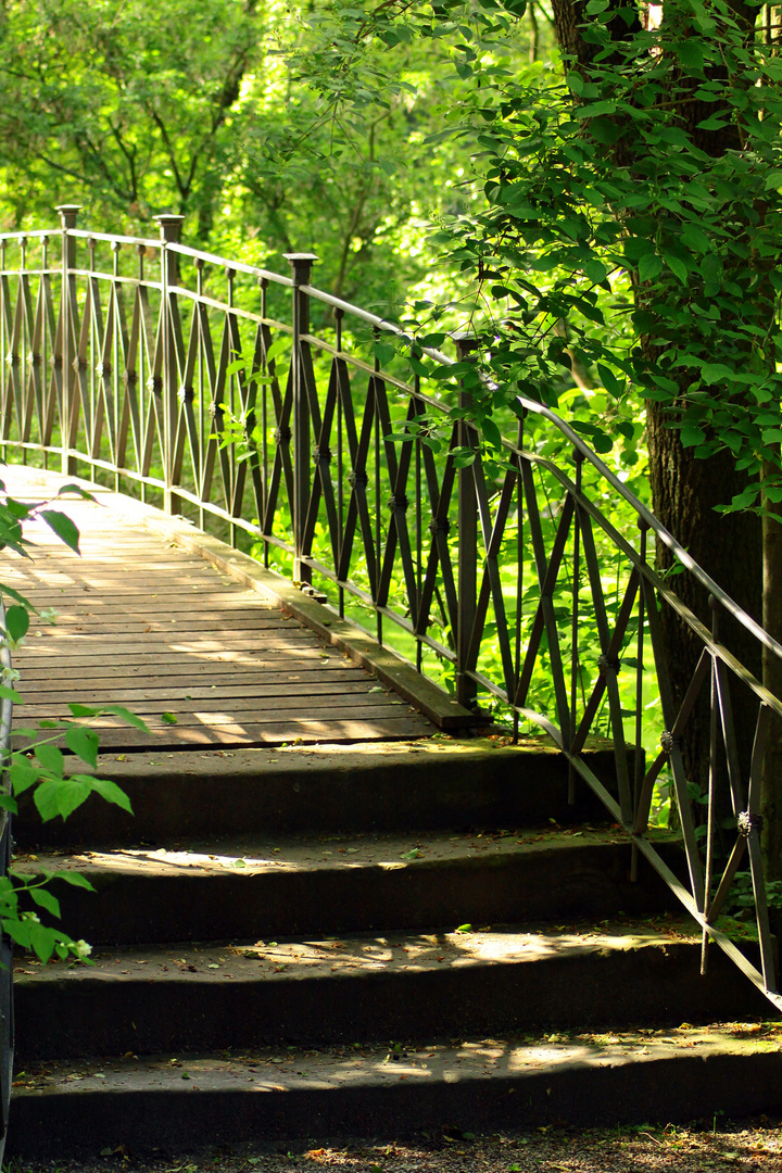 Die Brücke auf .....