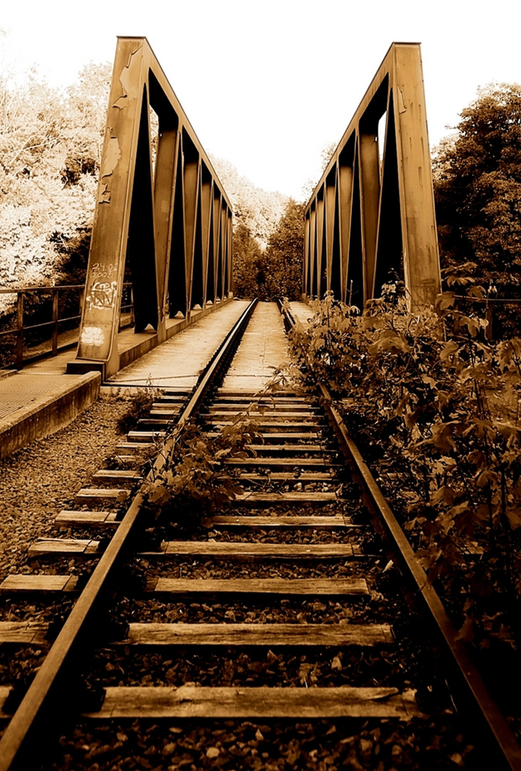 Die Brücke..... Foto & Bild | architektur, straßen & brücken