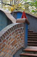 Die Brücke beim Hundertwasser-Village