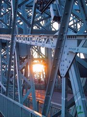 Die Brücke- "Blaues Wunder" im Abendlicht