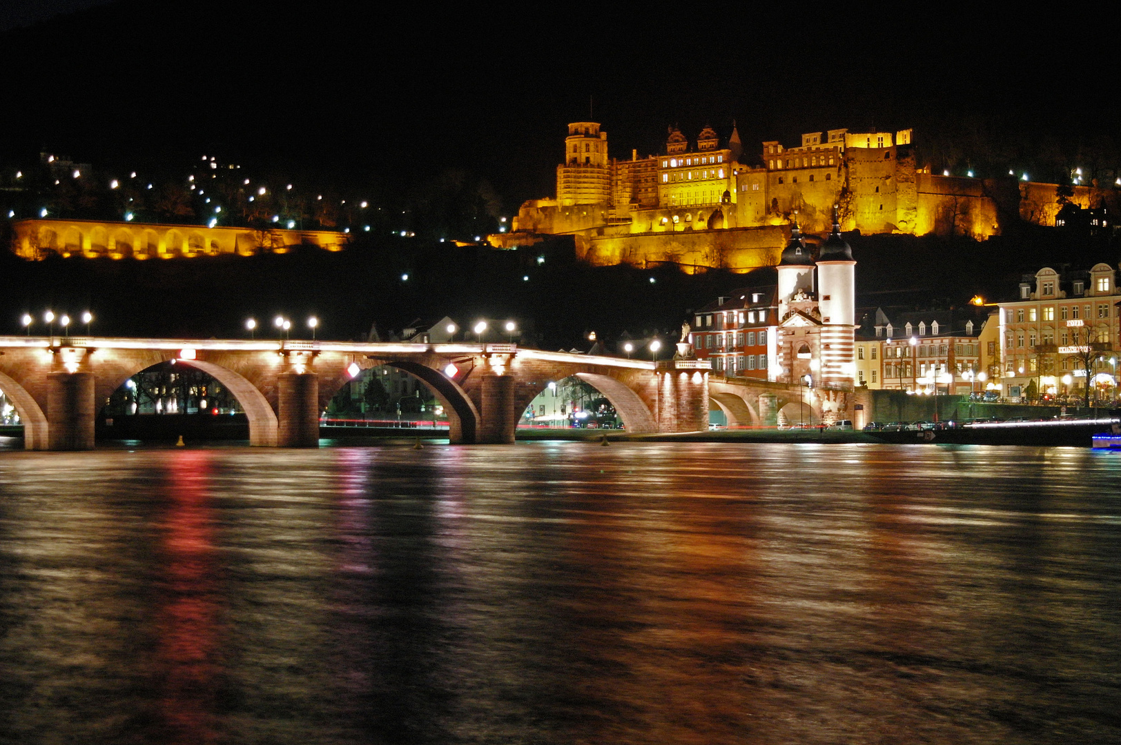 Die Brücke, das Schloss, die Nacht