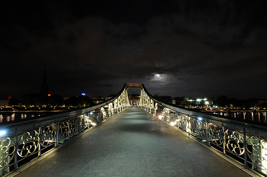 die Brücke Eiserne Steg.