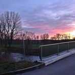 Die Brücke führt über die Weiße Elster in Bad Köstritz