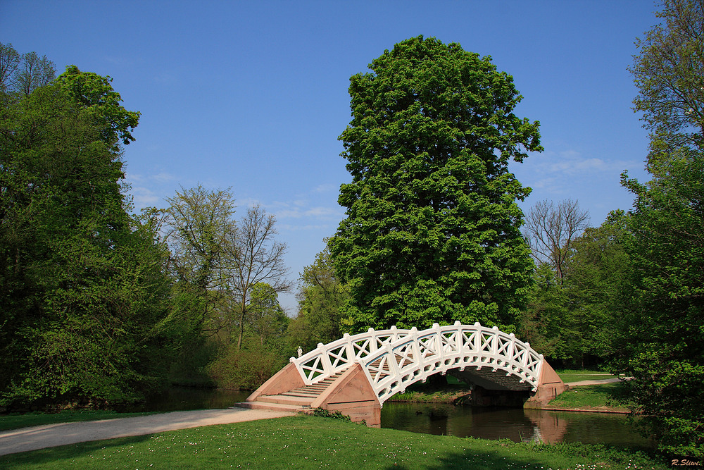 Die Brücke im...