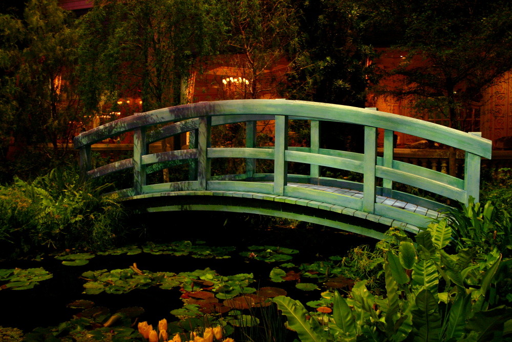 Die Brücke im Garten von Monet