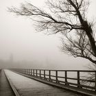 Die Brücke in den Nebel