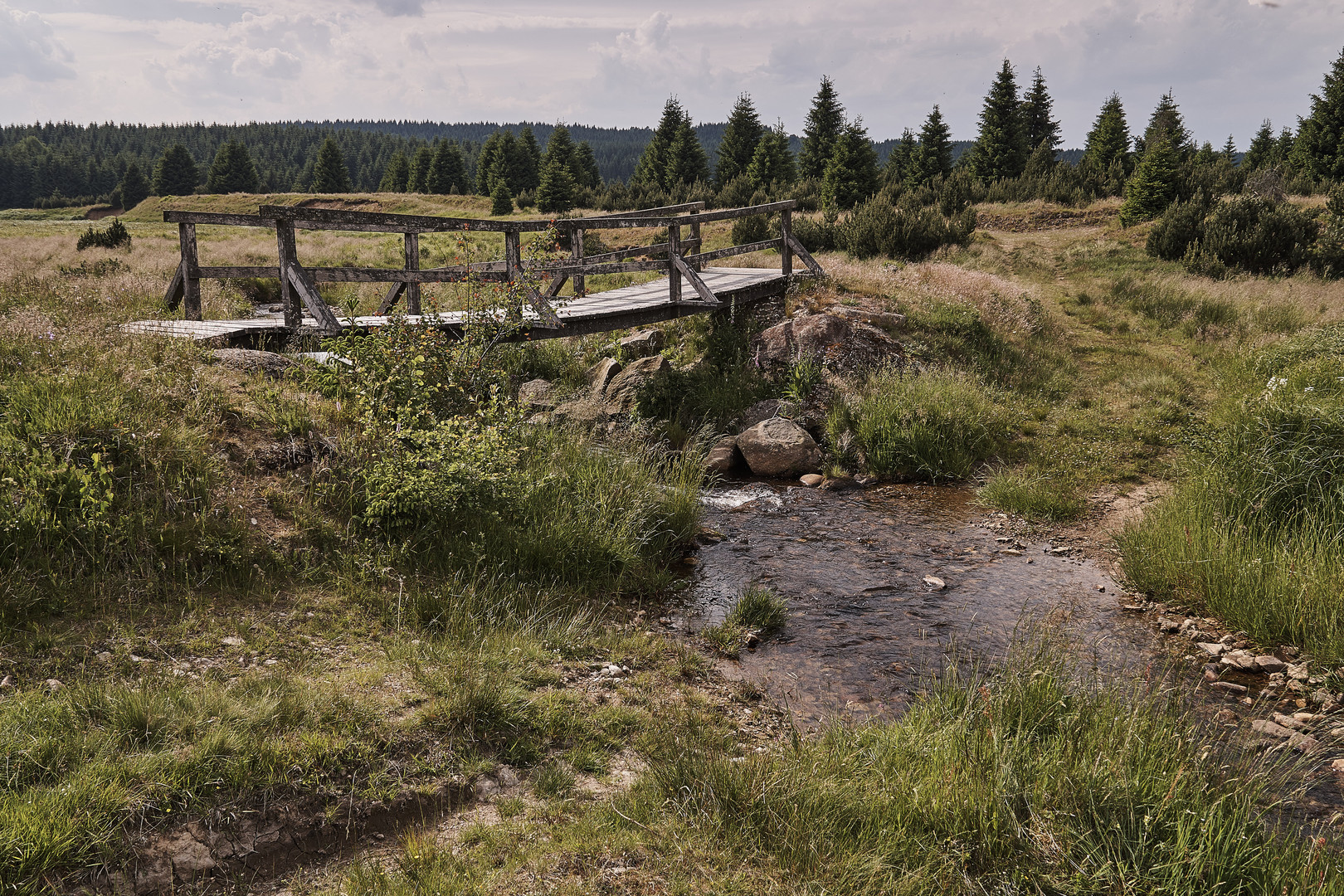 Die Brücke neben der Furt