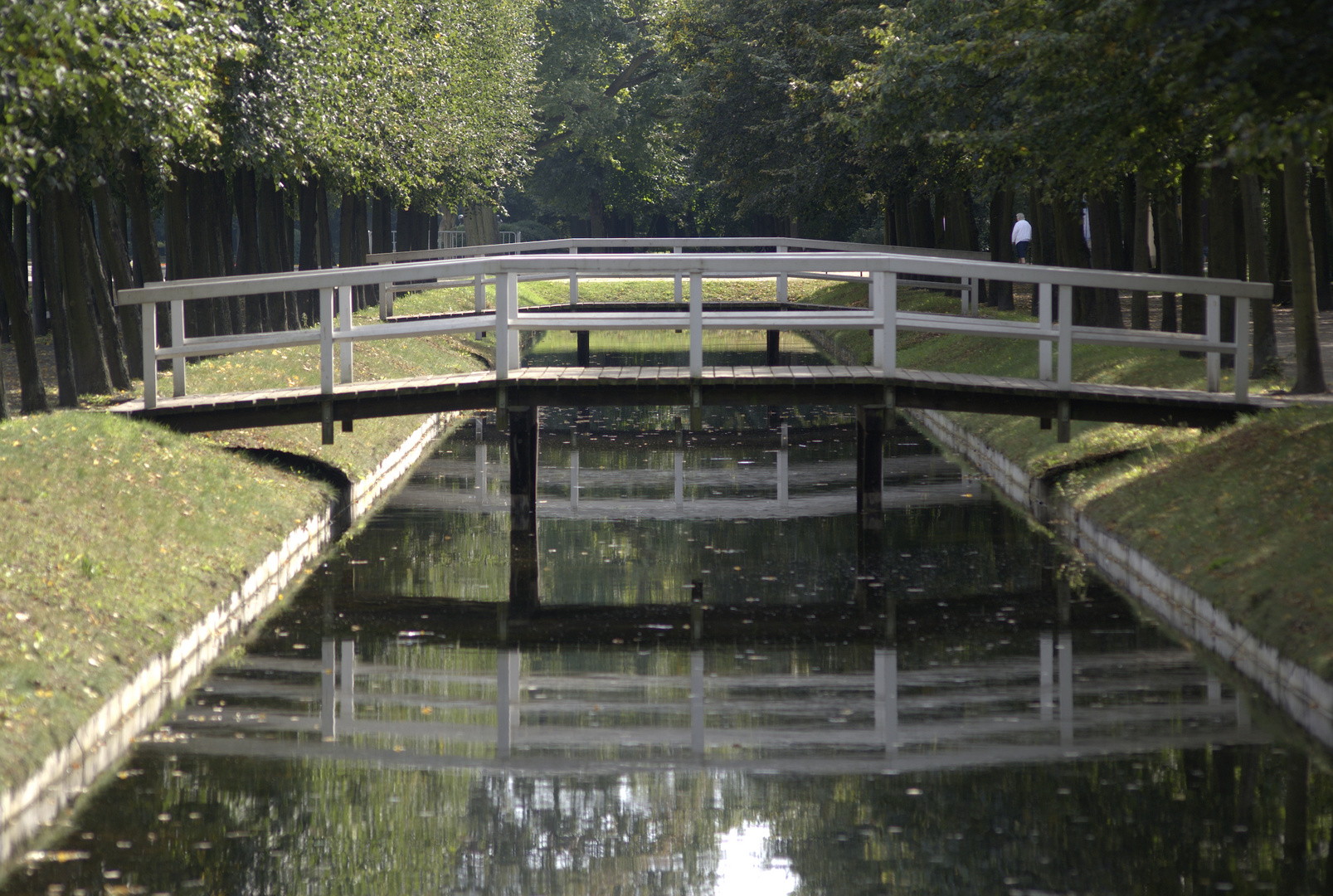 die Brücke über den Fluss...