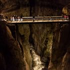 Die Brücke über den unterirdischen Fluss