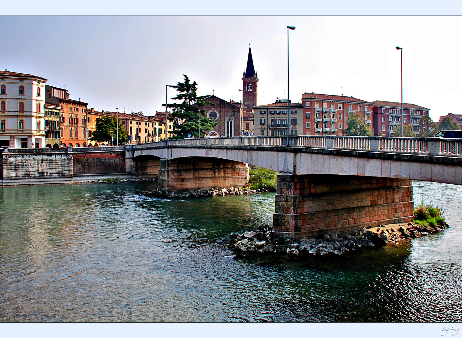 die Brücke über die Etsch