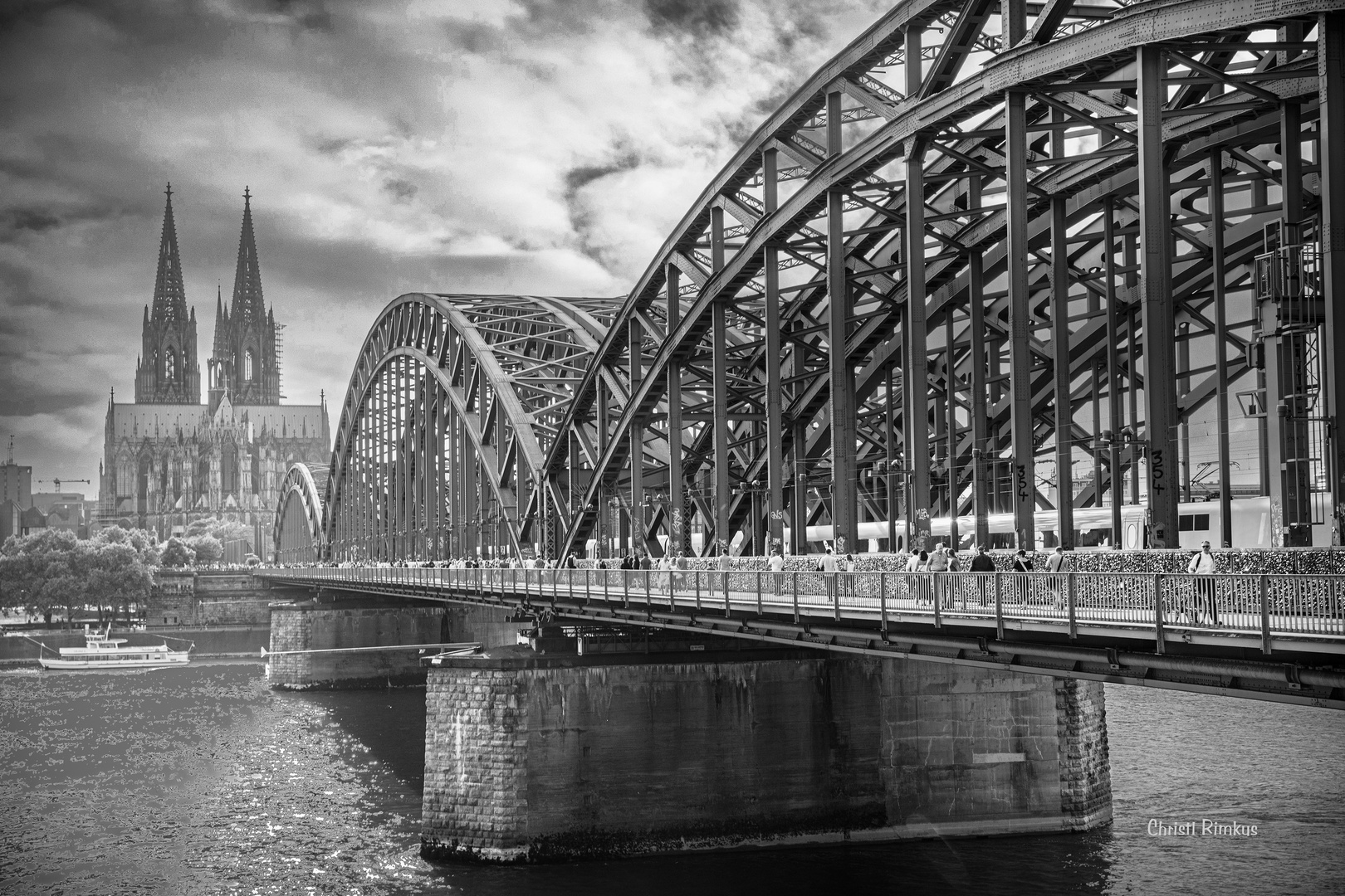 Die Brücke und der Dom