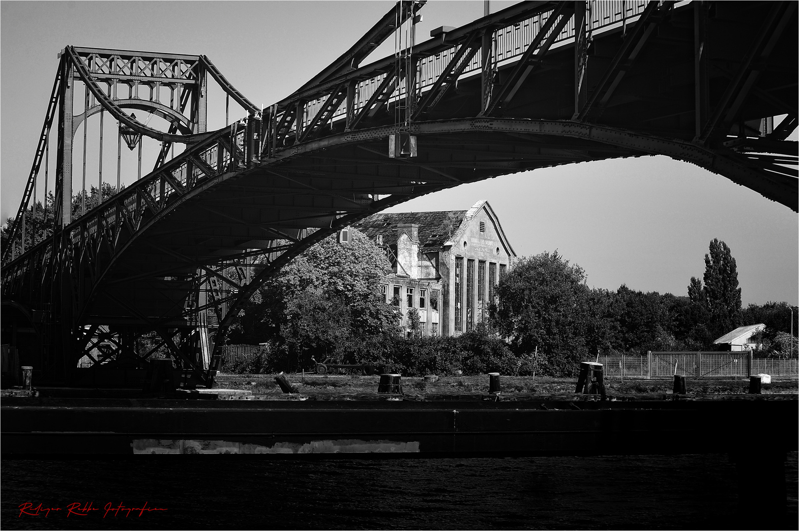 Die Brücke und die Südzentrale