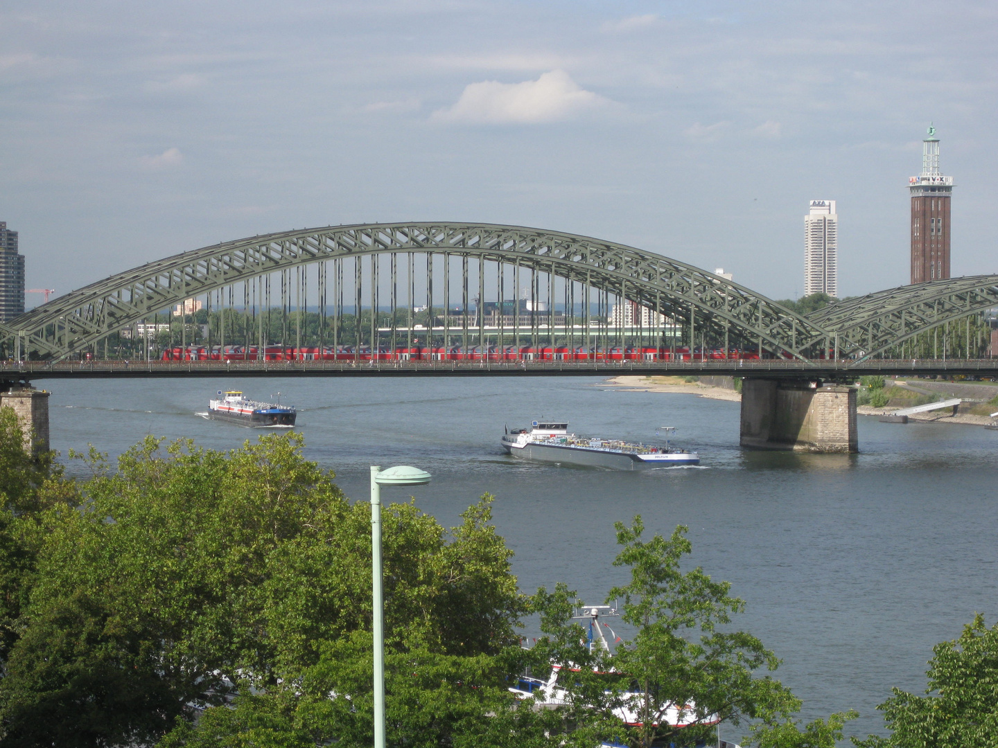 Die Brücke voller Hoffnung