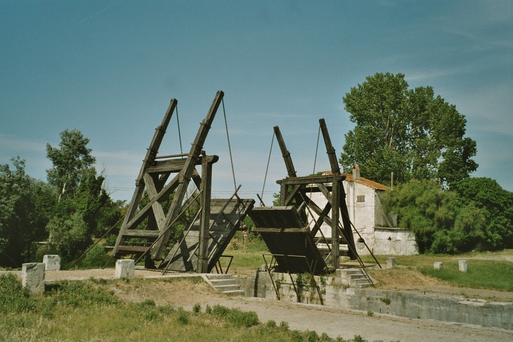 Die Brücke von Arles - van Gogh lässt grüßen