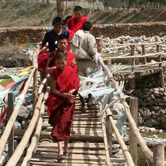 Die Brücke zum Dzong 2