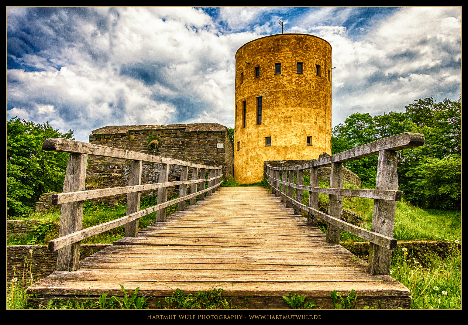 Die Brücke zur Burg