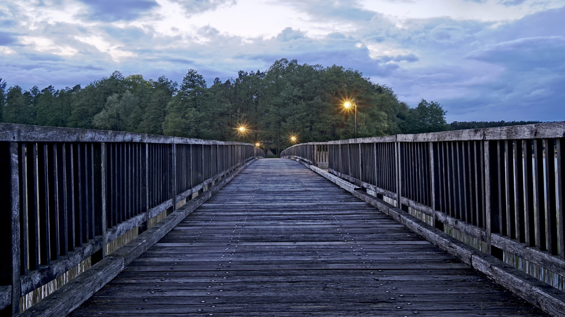 Die Brücke zur Herzinsel