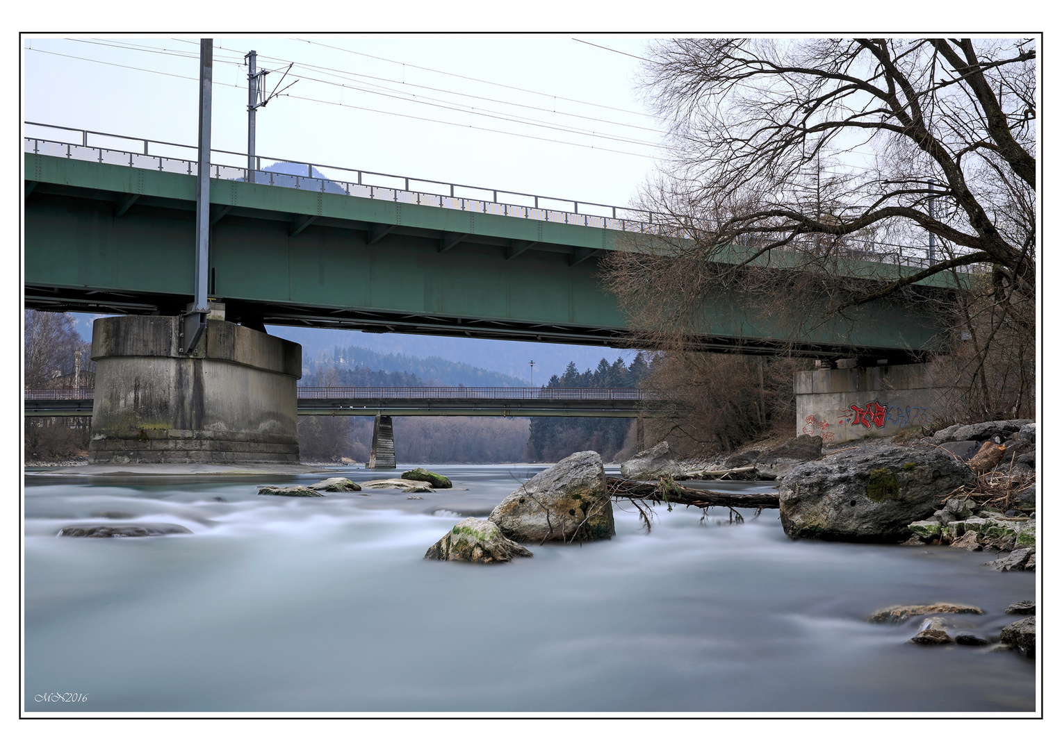 "Die Brücken am Fluss"