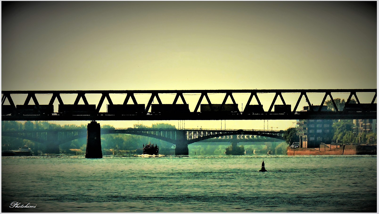 Die Brücken auf dem Rhein