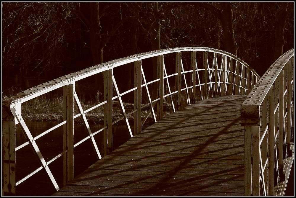 die Brücke....vom "Gestern" ins "Heute"