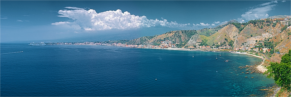 Die Bucht von Giardini Naxos