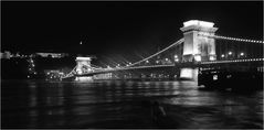 Die Budapester Kettenbrücke - sw